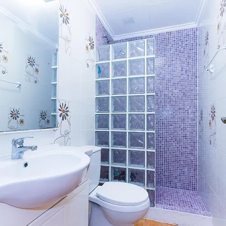 1-bedroom For Rent In En Frutales Апартаменты Торевьиа