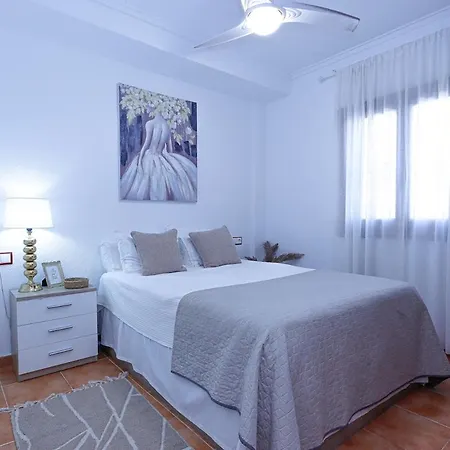 1-bedroom For Rent In En Frutales Апартаменты